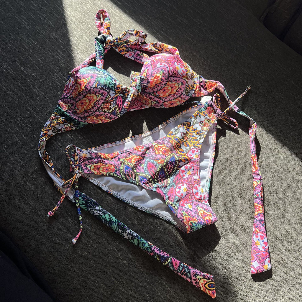 2025 European and American New Hard Cup Flower Totem Strap Split Swimsuit Bikini Bikini Cross-Border Amazon